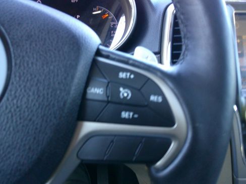 Used 2014 Jeep Grand Cherokee Limited w/ Luxury Group II image 69