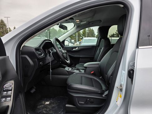 New 2026 Ford Escape SE w/ Class II Trailer Tow Package image 20