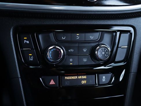 Used 2021 Buick Encore Preferred w/ Safety Package II AWD/4WD image 15