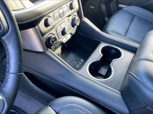 Used 2024 Chevrolet Tahoe Z71 w/ Luxury Package image 18