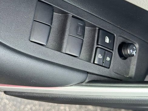 Used 2024 Toyota Corolla Cross L FWD image 18