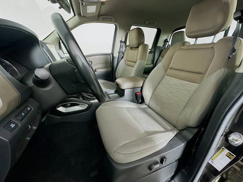 Used 2022 Nissan Frontier SV image 13