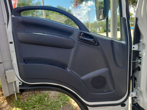 Used 2026 Isuzu NPR RWD image 7