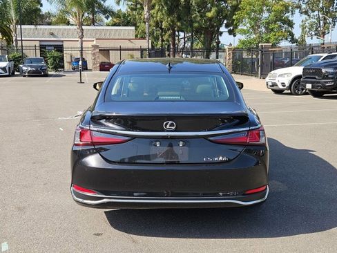Used 2023 Lexus ES 300h w/ Accessory Package (Z1) FWD image 6