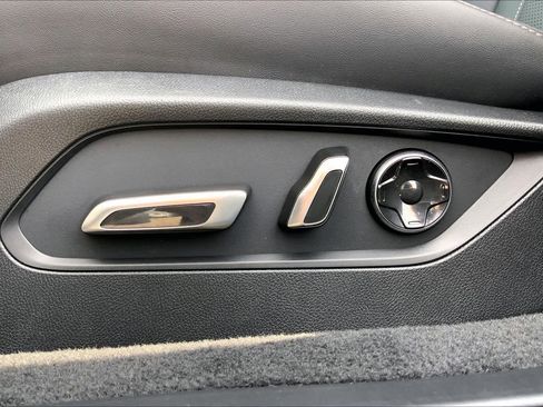 Used 2025 Acura TLX w/ Technology Package image 34