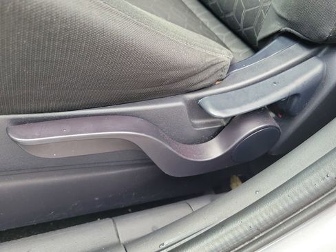 Used 2023 Mitsubishi Outlander Sport ES image 16