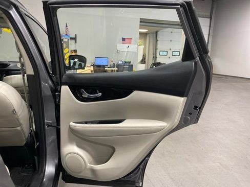Certified 2022 Nissan Rogue Sport SL AWD/4WD image 26