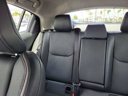 Used 2025 Toyota Prius XLE FWD image 20