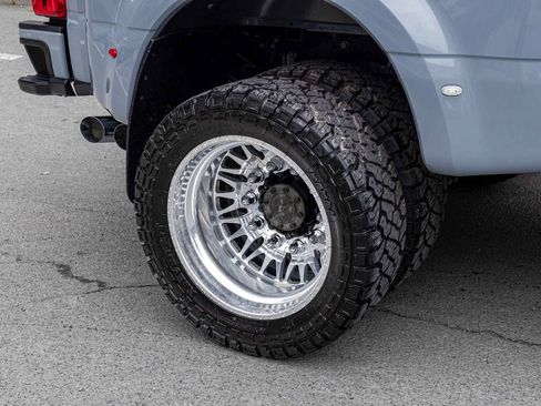 Used 2025 Ford F450 Platinum w/ Platinum Plus Package AWD/4WD image 10