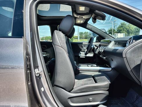 Used 2025 Mercedes-Benz GLA 35 AMG 4MATIC image 9