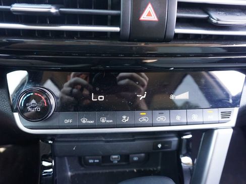 Used 2022 Kia Seltos EX AWD/4WD image 13