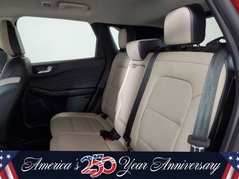 Used 2022 Ford Escape SEL w/ Technology Package FWD image 13