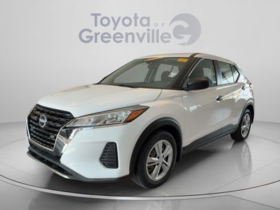 Used 2022 Nissan Kicks S