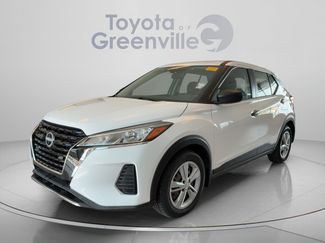 Used 2022 Nissan Kicks S FWD video 1