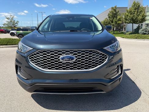 Used 2024 Ford Edge SEL w/ Convenience Package AWD/4WD image 2