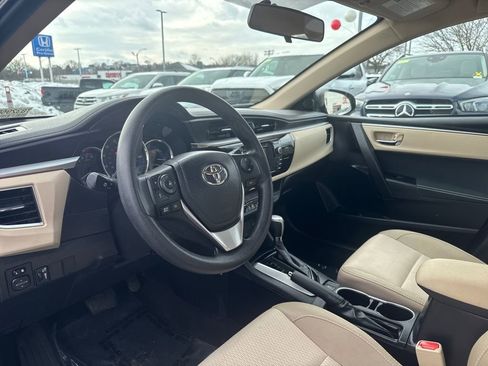 Used 2015 Toyota Corolla LE image 14