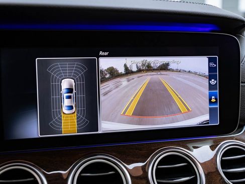 Used 2017 Mercedes-Benz E 43 AMG 4MATIC Sedan image 16