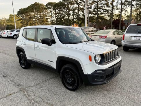 Used 2017 Jeep Renegade Sport w/ Power & Air Group image 3