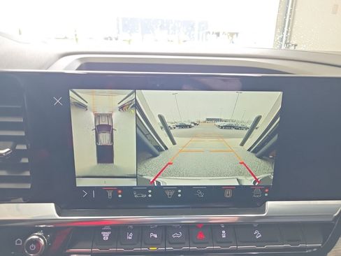 Used 2025 GMC Sierra 2500 SLE w/ SLE Value Package; image 47