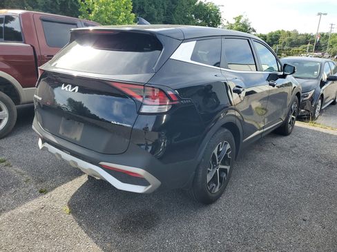 Used 2023 Kia Sportage EX FWD image 4