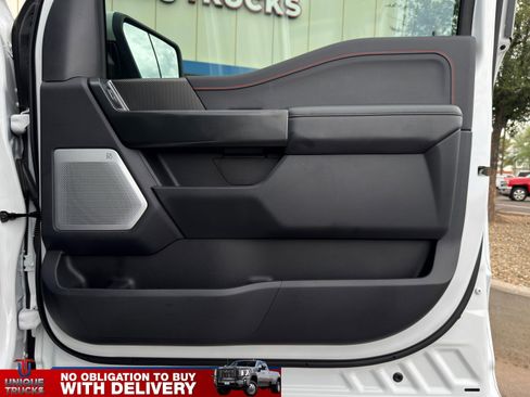 Used 2025 Ford F150 Raptor AWD/4WD image 32