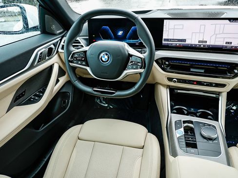 Used 2025 BMW i4 eDrive40 w/ Premium Package image 14