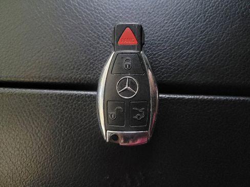 Used 2016 Mercedes-Benz GLE 400 4MATIC image 32