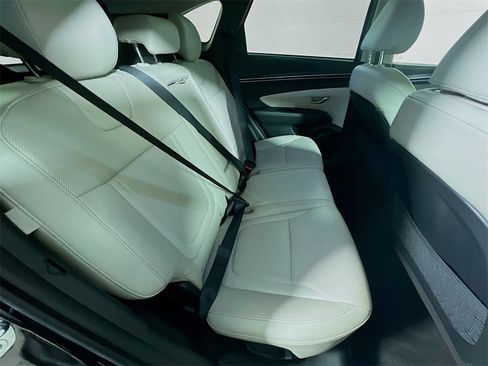 Used 2024 Hyundai Tucson Limited image 23