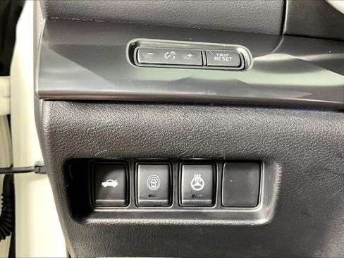 Used 2019 Nissan Maxima SR w/ Premium Package FWD image 37