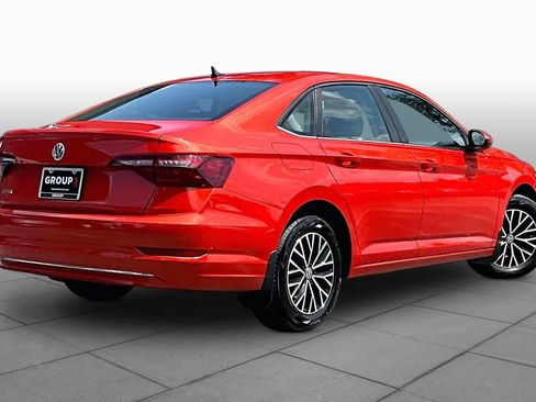 Used 2021 Volkswagen Jetta SE w/ SE Cold Weather Package FWD image 13