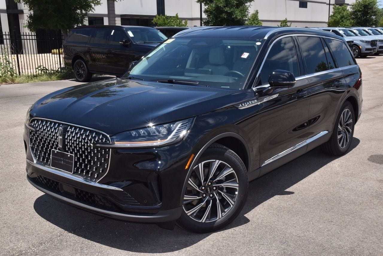 New 2026 Lincoln Aviator 2WD image 12