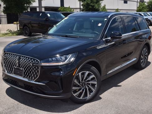 New 2026 Lincoln Aviator 2WD image 12
