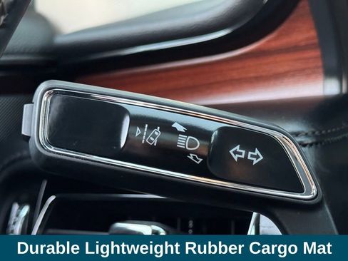 Used 2022 Lincoln Nautilus Reserve w/ Equipment Group 201A image 13