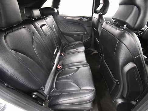 Used 2015 Lincoln MKC FWD image 17