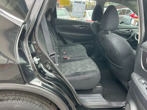 Used 2016 Nissan Rogue S AWD/4WD image 13