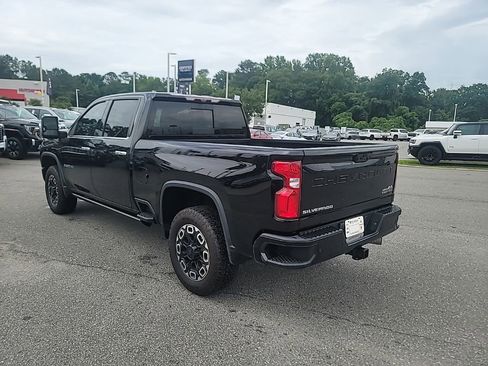 Used 2021 Chevrolet Silverado 2500 High Country w/ Z71 Off-Road Package AWD/4WD image 5