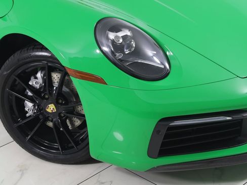 Used 2021 Porsche 911 Carrera RWD image 19