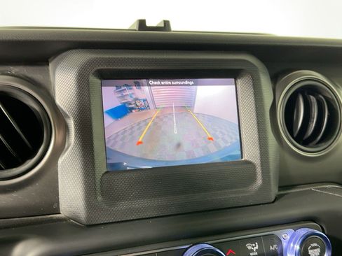 Used 2021 Jeep Wrangler Unlimited Sport image 24