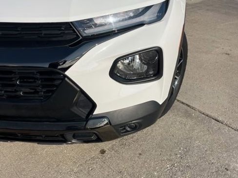 Used 2023 Chevrolet TrailBlazer ACTIV w/ Convenience Package image 11