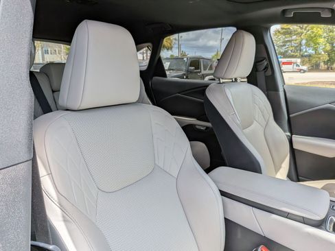 Used 2024 Lexus RX 350 Premium w/ Convenience Package FWD image 38