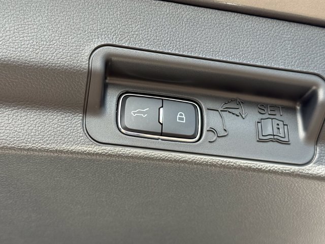 New 2027 Ford Explorer ST-Line AWD/4WD image 5