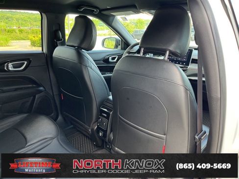 Used 2024 Jeep Compass Trailhawk image 22