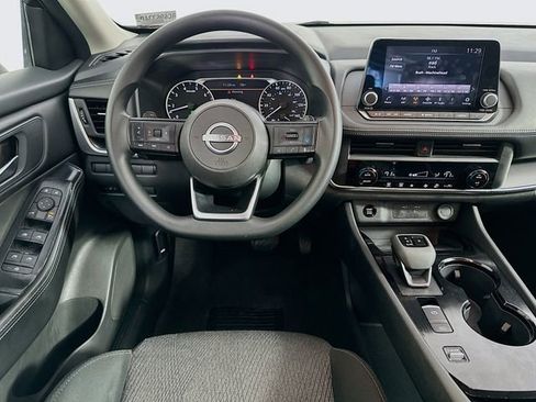 Used 2024 Nissan Rogue SV image 22