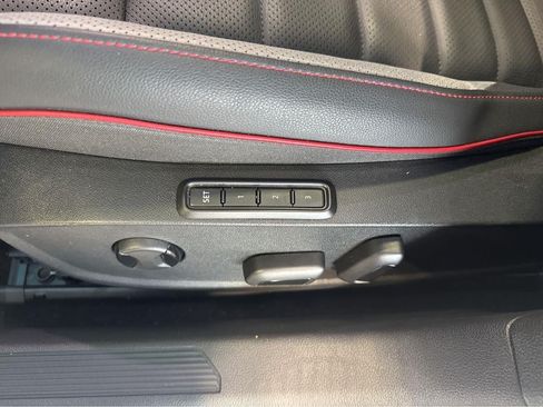 Used 2024 Volkswagen GTI SE FWD image 18