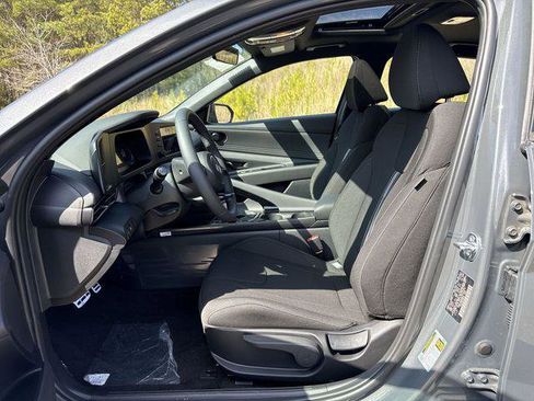 New 2026 Hyundai Elantra SEL Sport image 13
