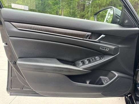 Certified 2019 Honda Accord EX-L image 14