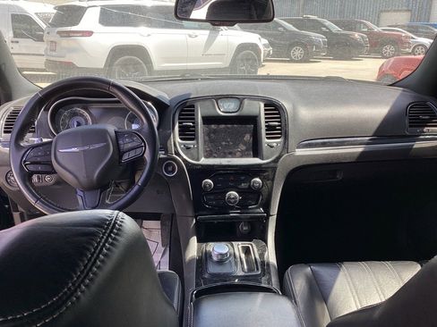 Used 2021 Chrysler 300 S image 6