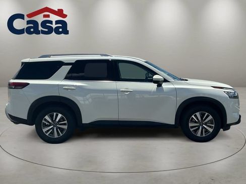 Used 2022 Nissan Pathfinder SL w/ Cargo Package AWD/4WD image 6