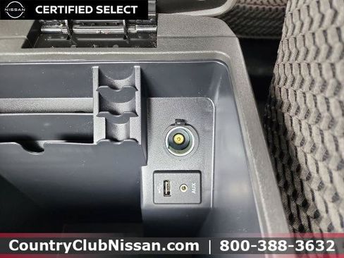 Certified 2016 Nissan Frontier SV AWD/4WD image 16