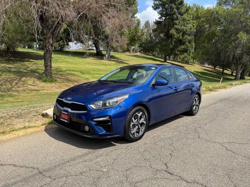Used 2021 Kia Forte LXS FWD image 5